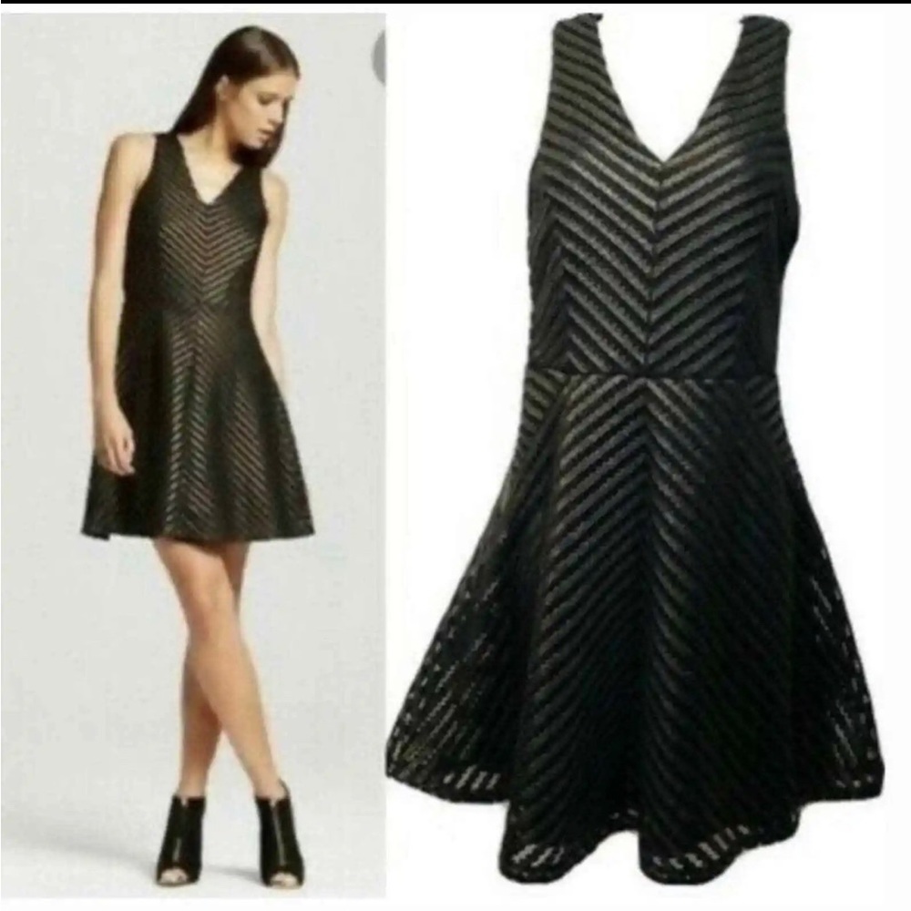 Mossimo-Black & Gold Sparkle Fit Mini Dress Sleeveless Fit & Flare Chevron Sz S